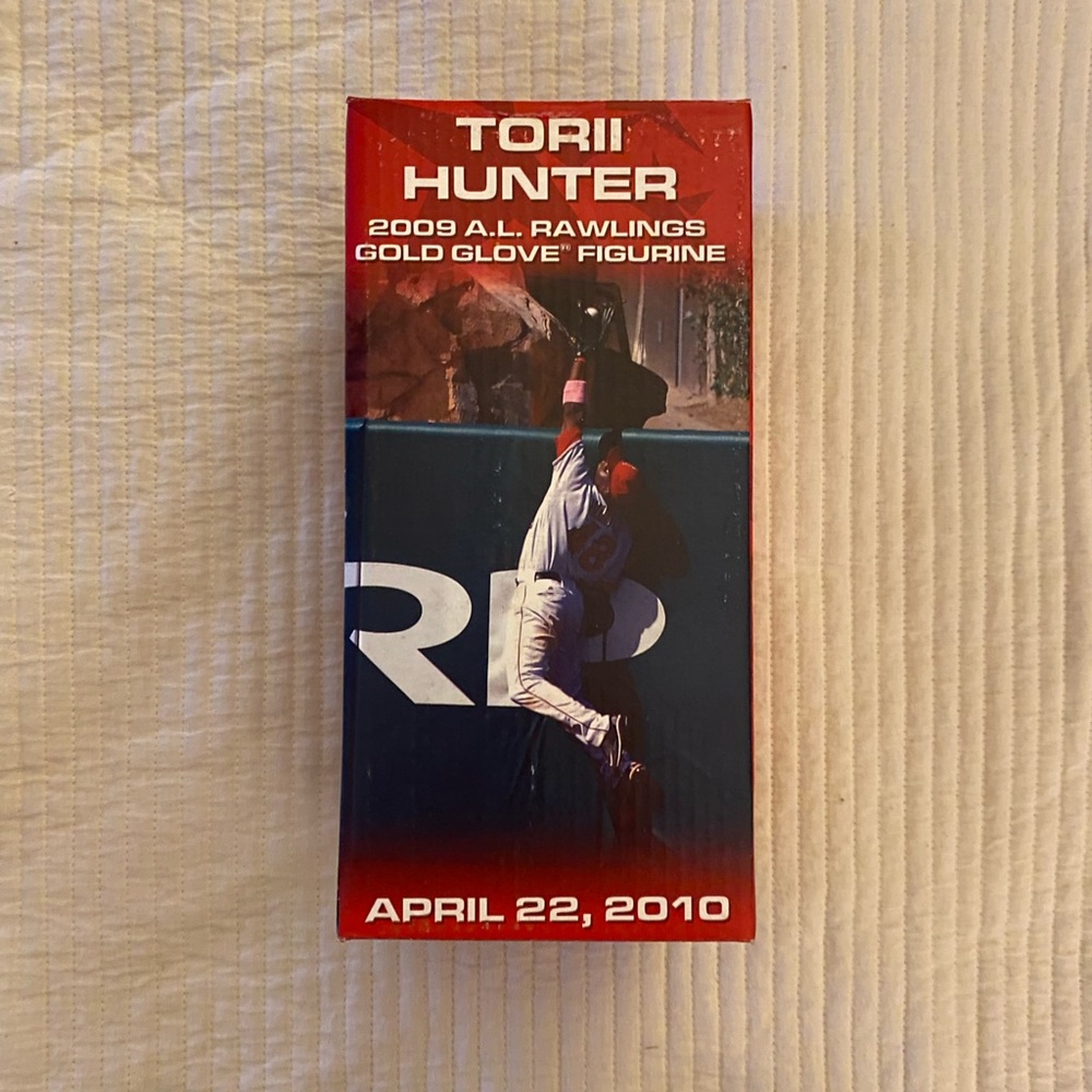 Torii Hunter Gold Glove Figurine!